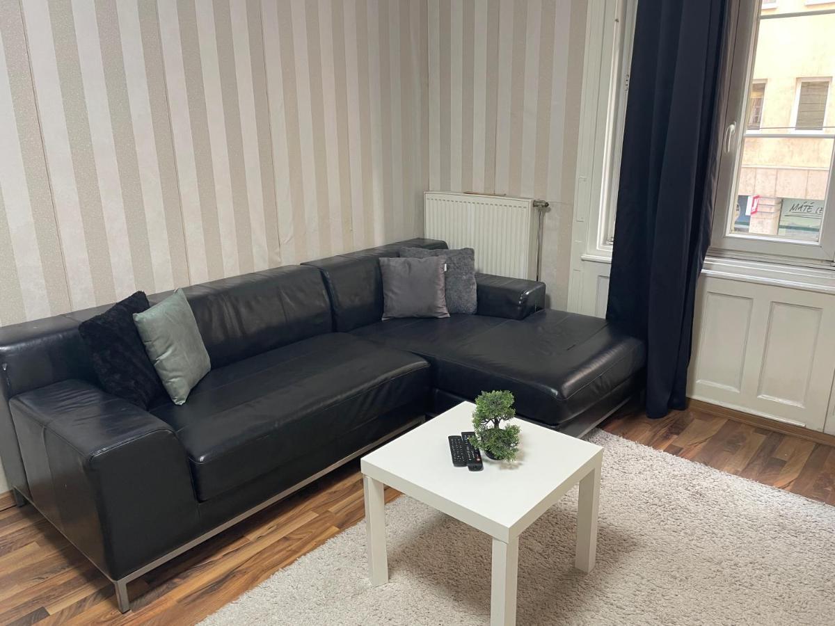 Lovely Apartment On Raday Corso Budapest Luaran gambar